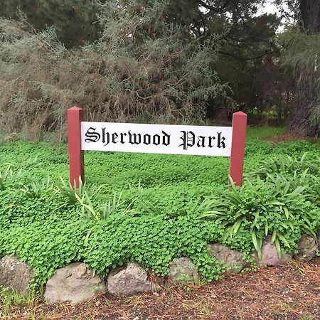 Sherwood Park Bed And Breakfast Somerville Экстерьер фото